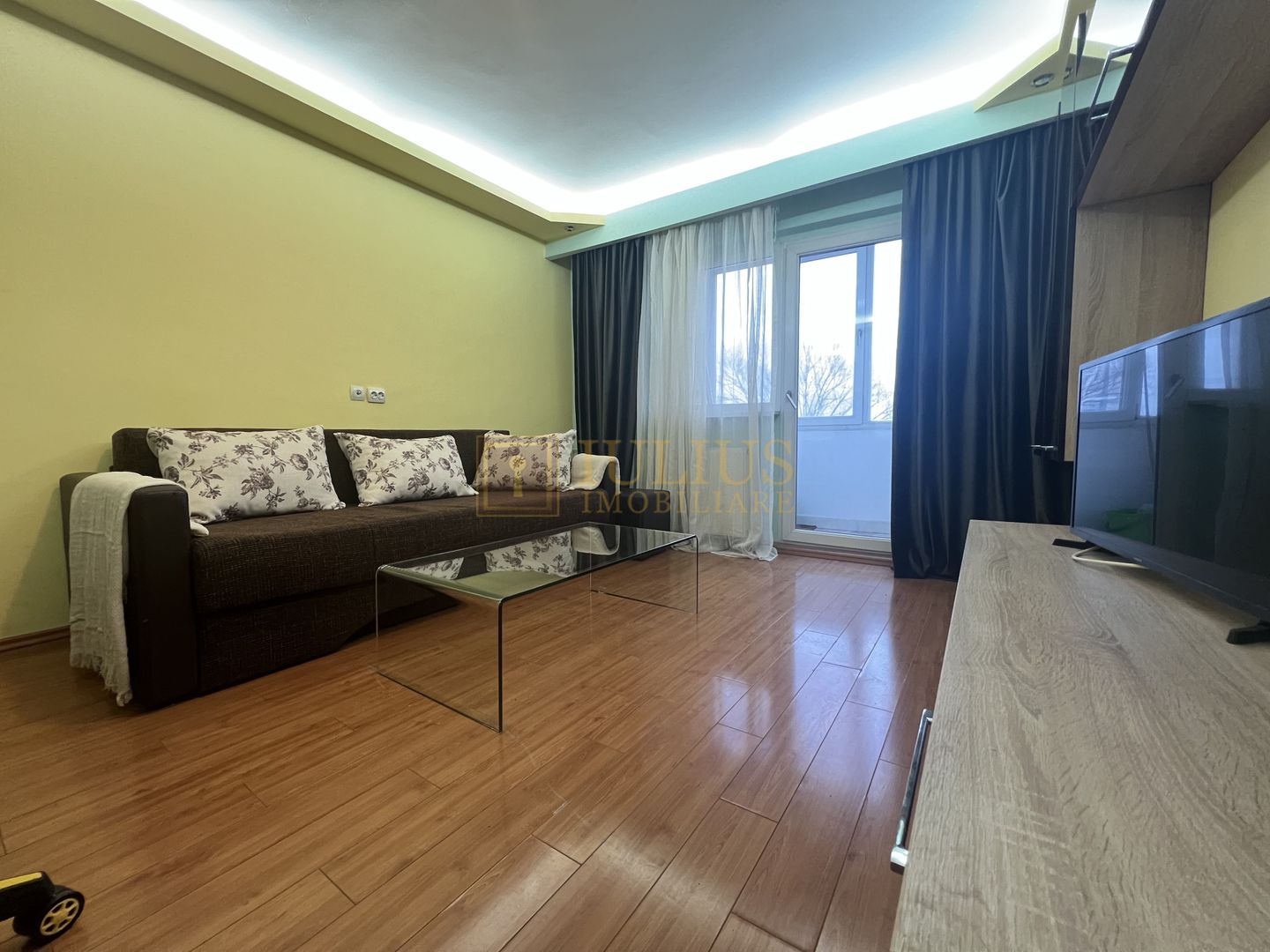 Complex studentesc/stadion/spital Judetean, mobilat modern. Disponibil! - Poză 1