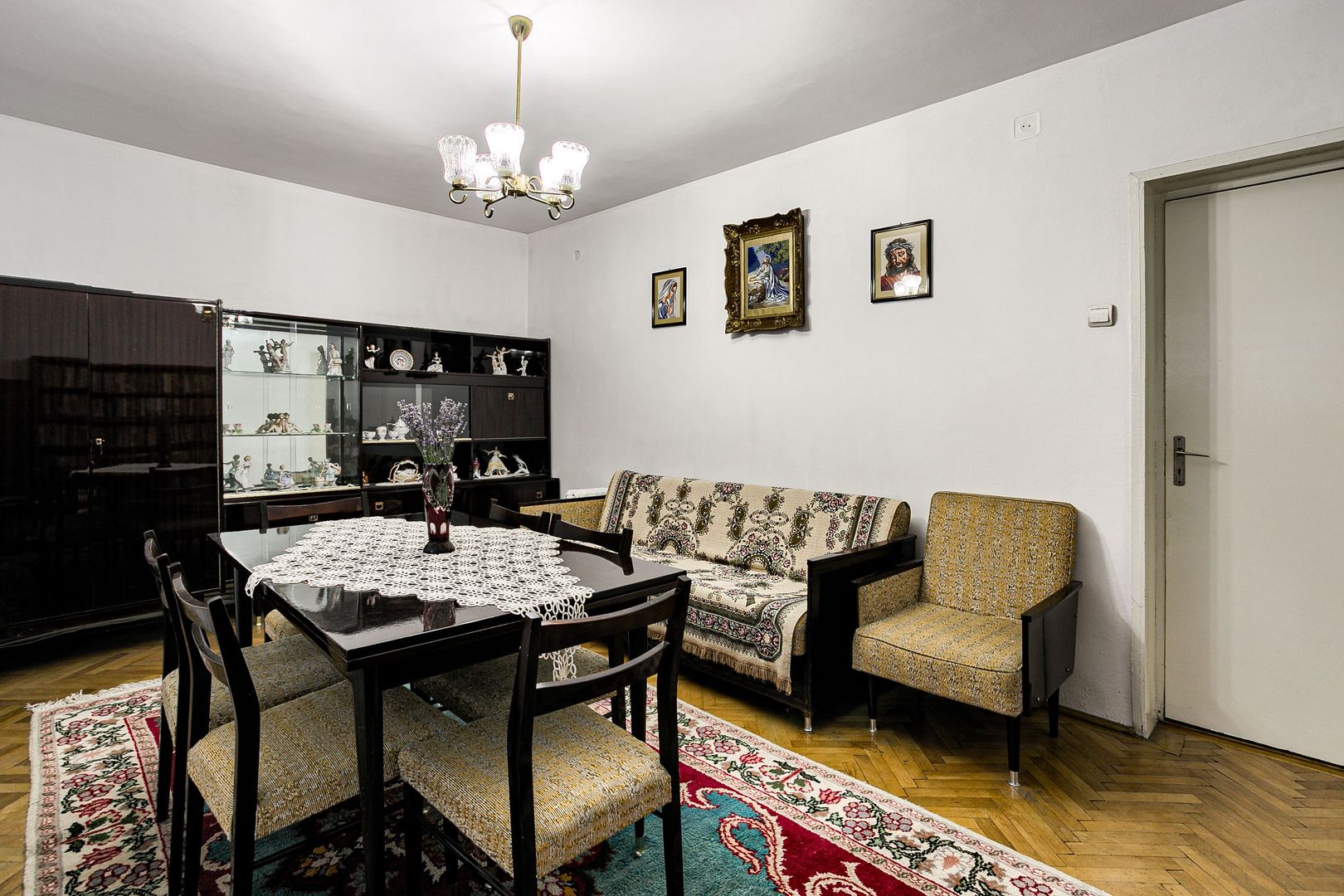 Proprietate vândută Apartament ultracentral cu 4 camere, pe Horia - Poză 3