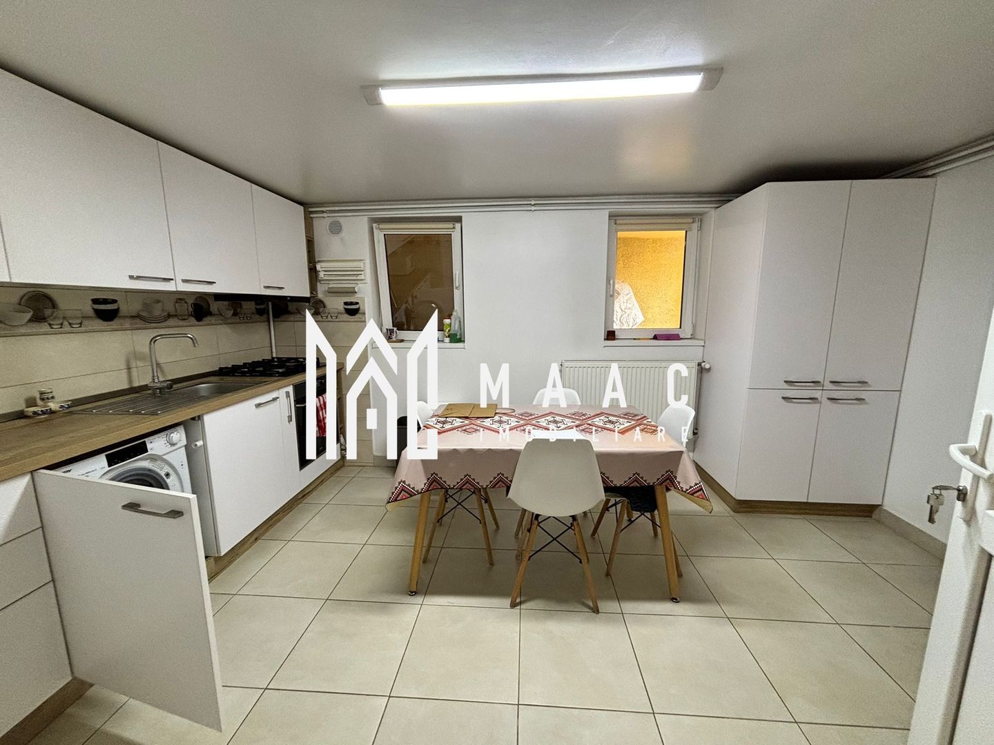 Apartament 4 camere decomandat | Terezian, Sibiu | 180 mp, curte 400 mp - Poză 20