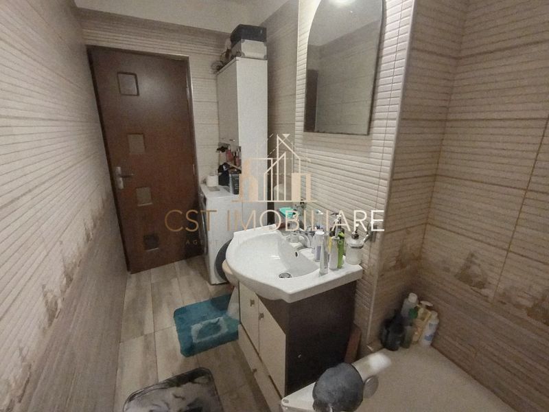 Sagului - Apartament 3 Camere - Decomandat - Etaj 3 - Poză 3