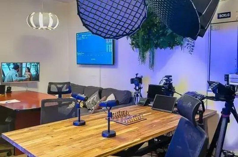 Garsonieră 41mp centrală bloc nou PARTER+Studio Video complet echipat| - Poză 11