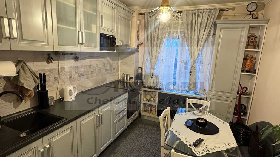 Apartament 3 camere - 72mp - mobilat+utilat complet - 150.000e - Poză 4