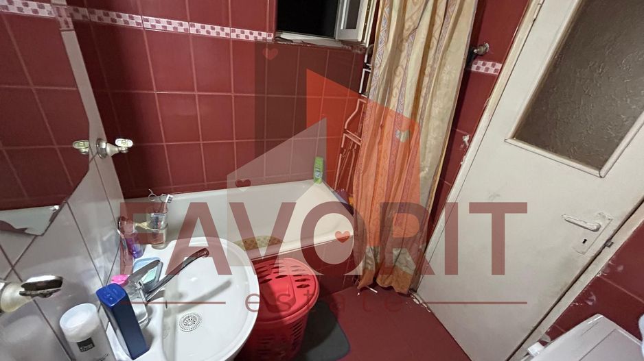 Apartament 3 camere decomadat, zona Dambovita - Poză 12