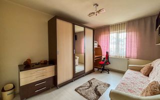 Curte generoasa - Casa Intretinuta - Zona Pod Ira - Poză 2