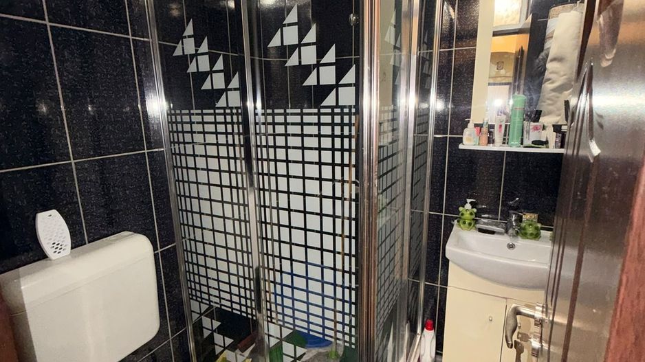 Apartament 4 camere de vanzare Crangasi - Poză 9
