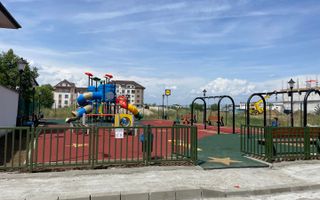 Intravilan Mega Image 23 august 1386m2 - Poză 3