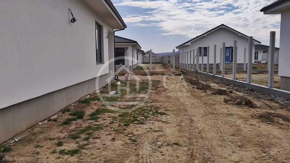 Casa de inchiriat cu 4 camere in Cheriu, Bihor - Poză 11