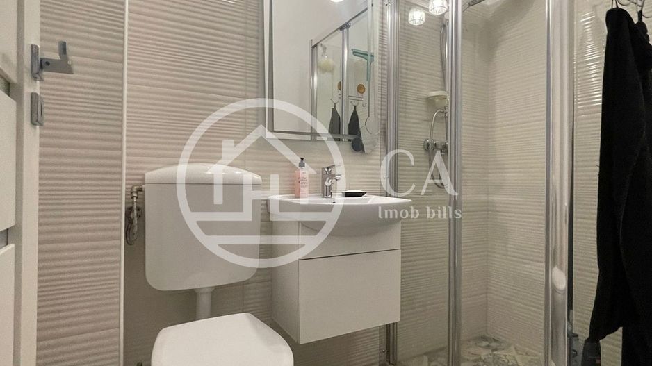 Apartament LUX de vanzare cu 3 camere în zona Calea Aradului, Oradea - Poză 8