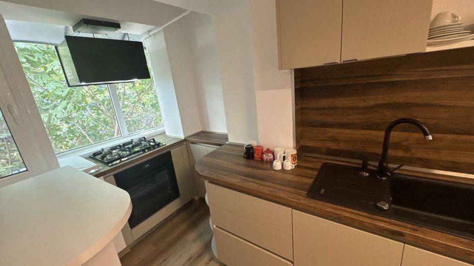 Apartament 3 camere Calea București  - Prima închiriere - Poză 3