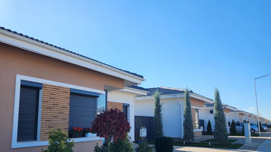 Casa deosebita cu finisaje premium si gradina privata Tunari - Poză 17