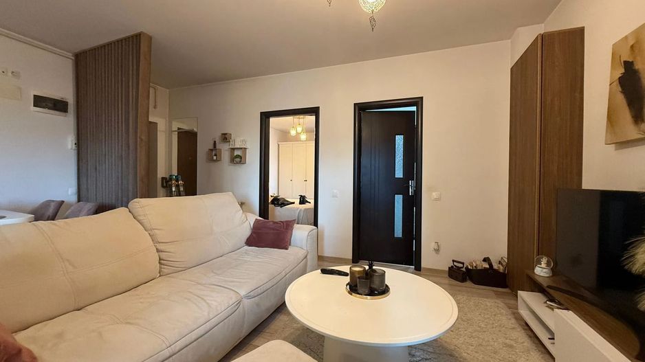 De închiriat – Apartament 2 Camere Brâncoveanu , Cu Centrala - Metrou - Poză 2