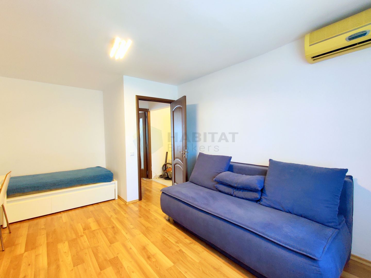 Decomandat, la cateva minute de parc si metrou - Poză 16