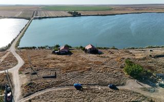 Teren intravilan, Corbu,  2380 mp langa lac - Poză 3