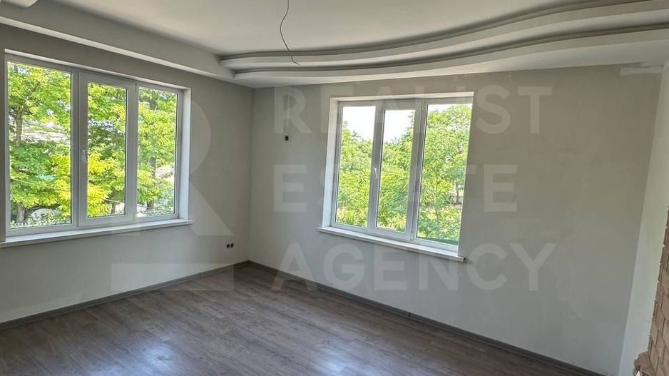 Vânzare 2 case pe un teritoriu, situată pe satul. Marandeni. - Poză 15