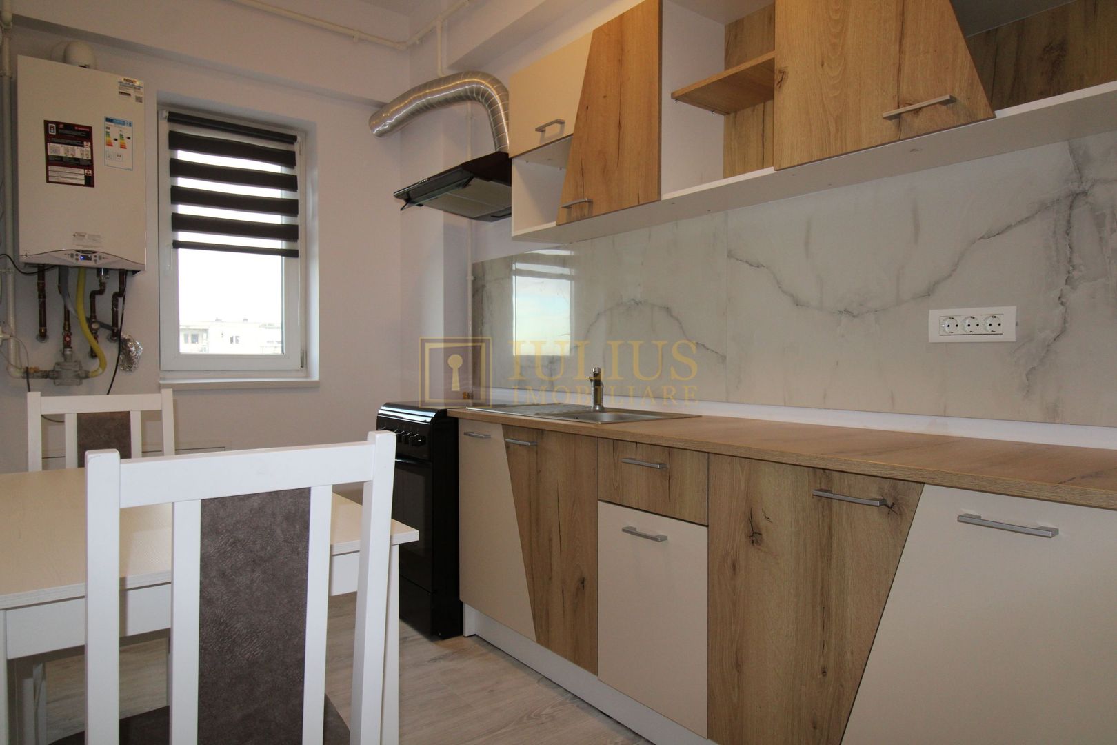 Lift, balcon, aer conditionat, centrala proprie-Freidorf - Poză 13