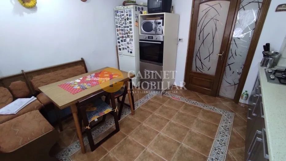 Cug Etaj 2  Apartament cu 2 Camere Decomandat 56 mp - Poză 2