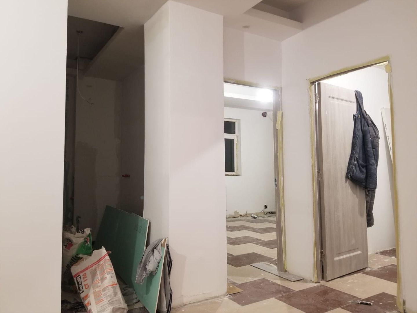 Mihai Bravu, fix langa metro - Studio Videochat | Salon | 400mp | - Poză 31