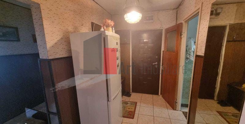 Vânzare apartament decomandat 4 camere Bd. Brâncoveanu - Poză 3