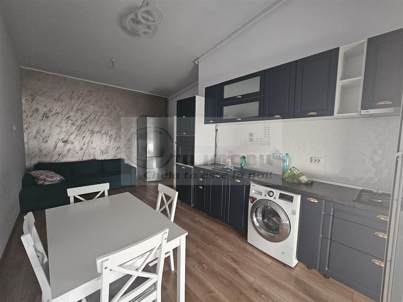 Apartament 4 camere - 85mp - Pacurari -Alpha Bank - Poză 1