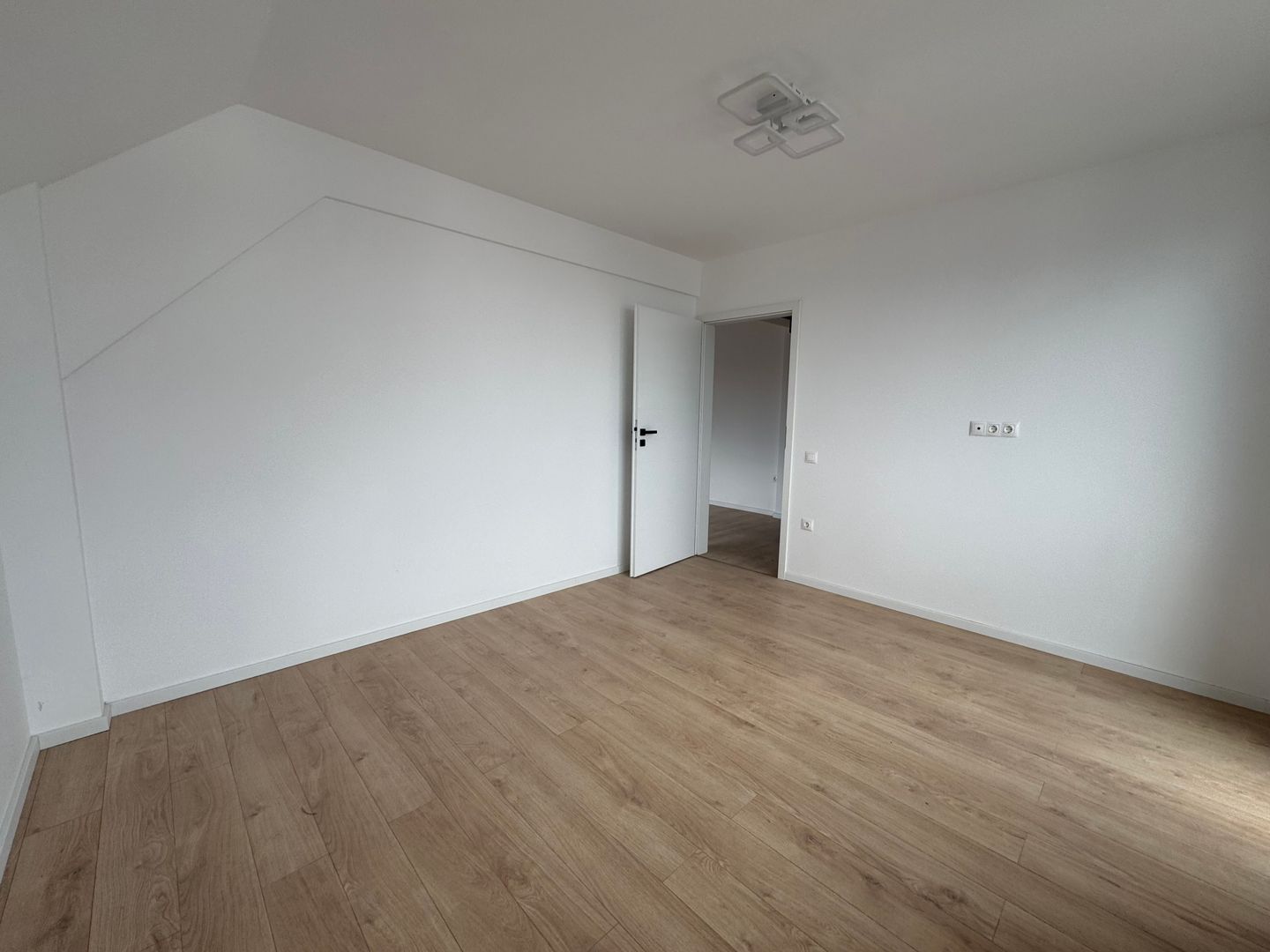Apartament 3 camere 75 mp utili, cartierul Arhitecților - Poză 4