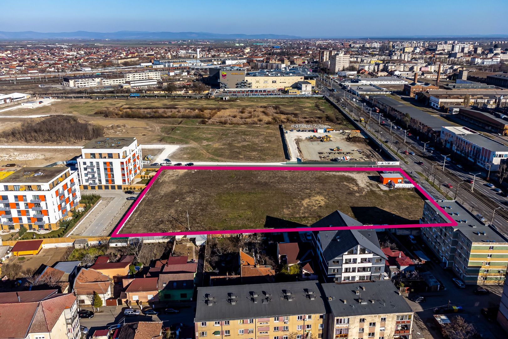 Teren central pentru dezvoltari rezidentiale si comerciale - Poză 6