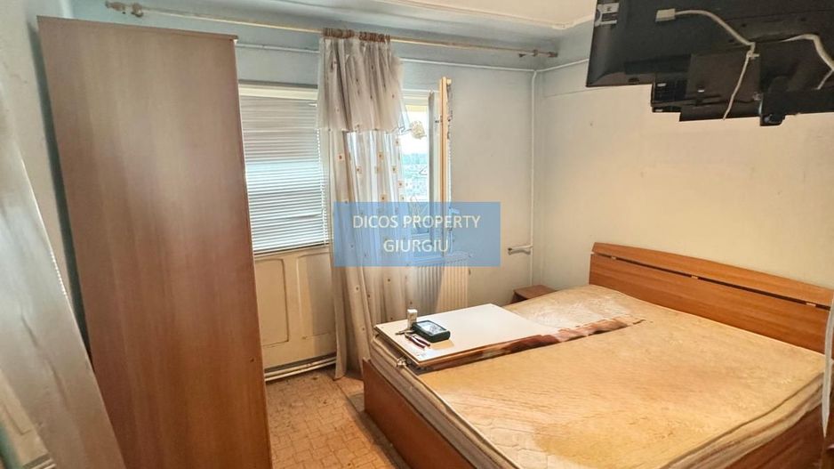 Apartament 4 Camere – Lângă Liceul Maiorescu, Giurgiu - Poză 1