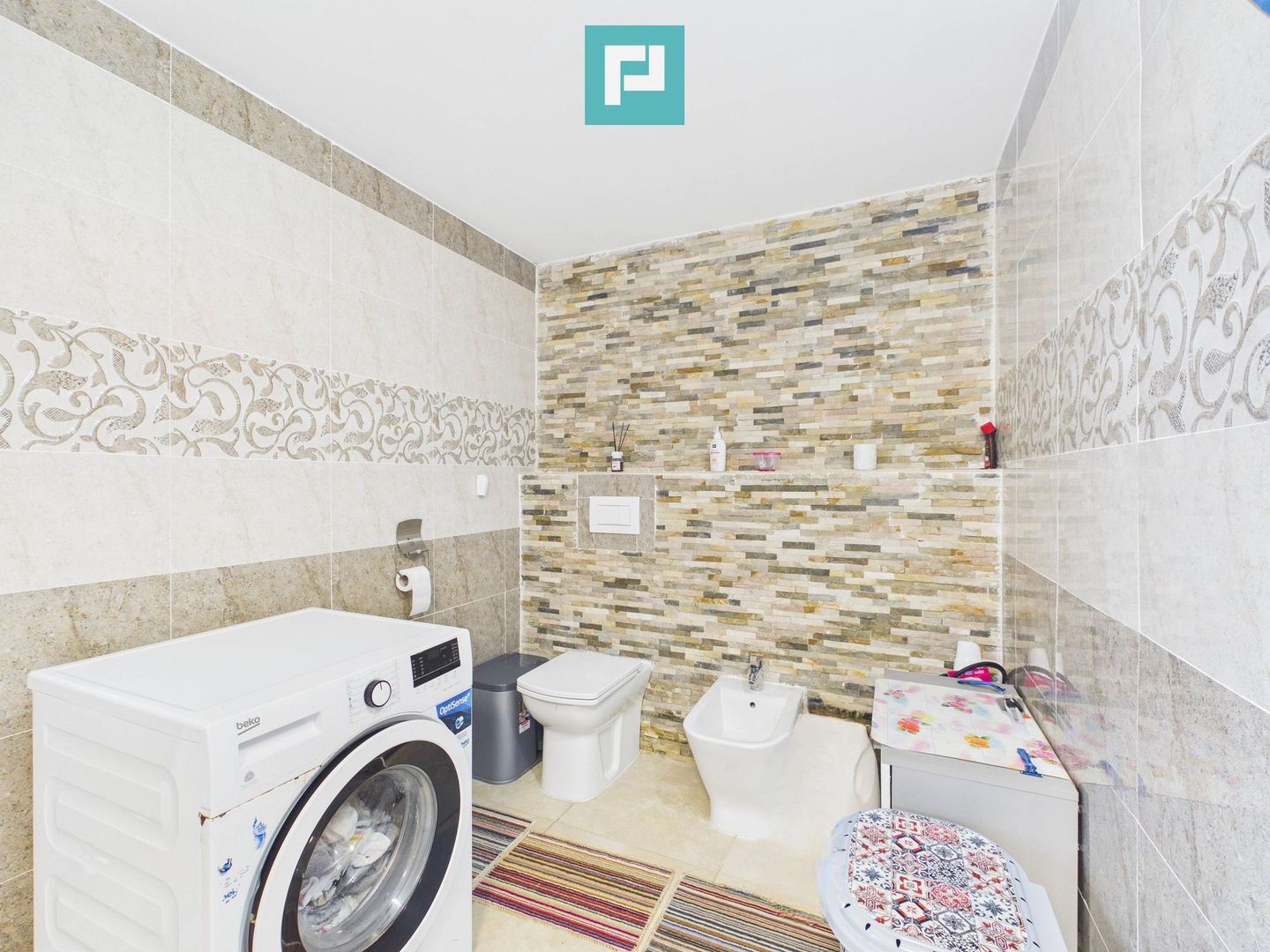 Casa plus spatiu comercial Dudestii Noi - Poză 36