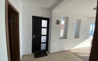 Apartament spațios cu priveliște deosebită în zona Grigorescu - Poză 1