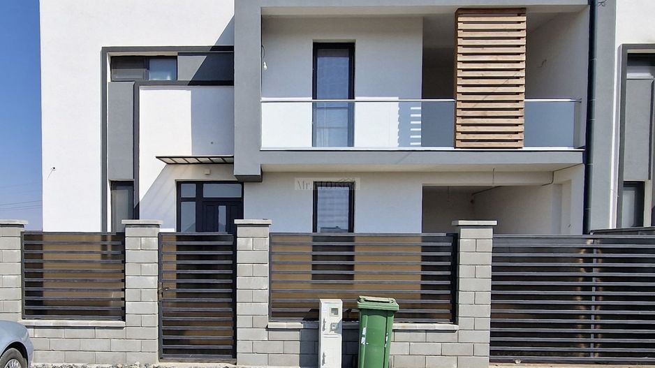 Casă duplex SMART de vânzare – complet mobilată - Cartier Europa - Poză 4