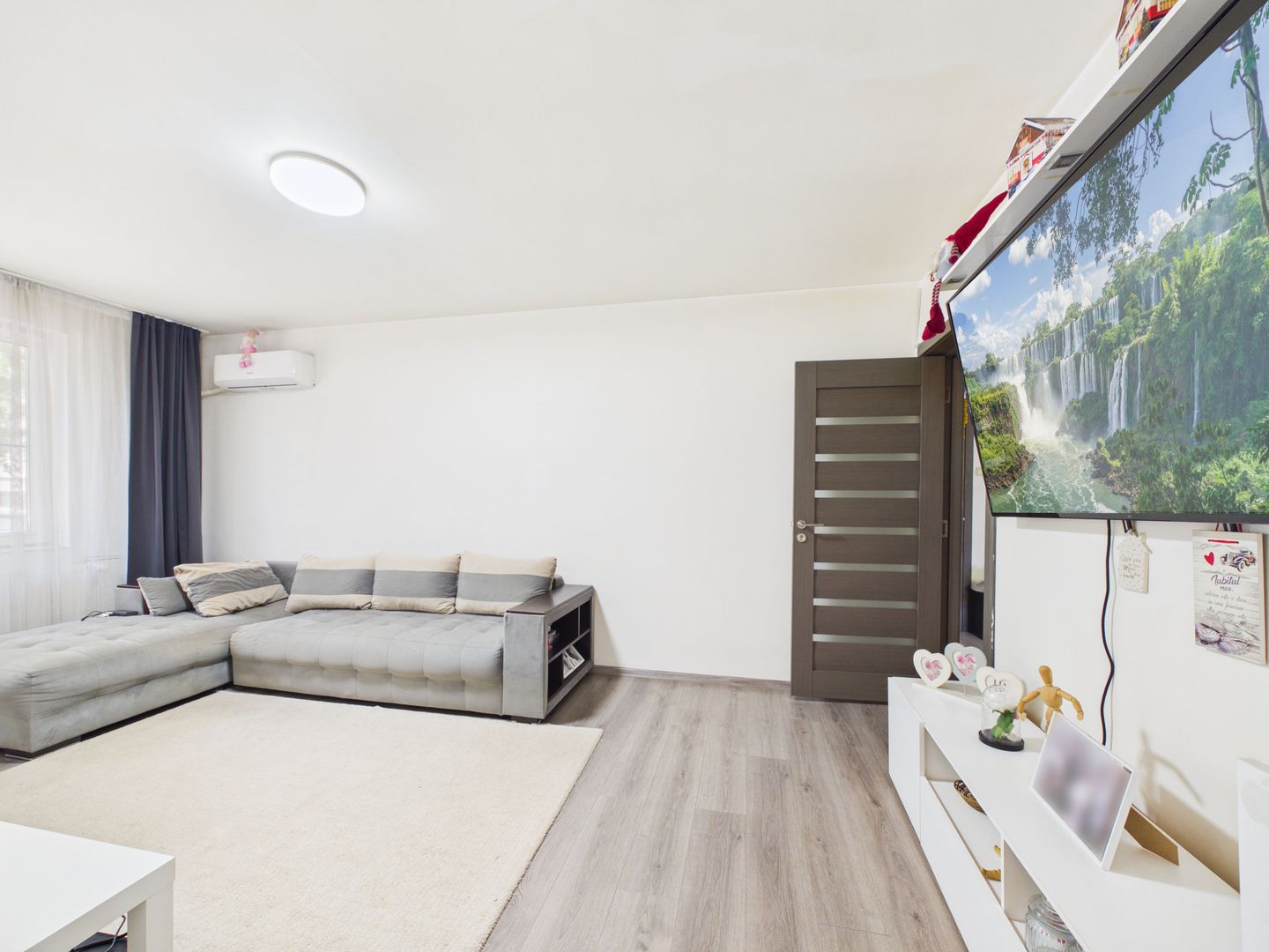 Apartament 4 camere decomandat | Parter | Metrou la 7 minute | - Poză 1