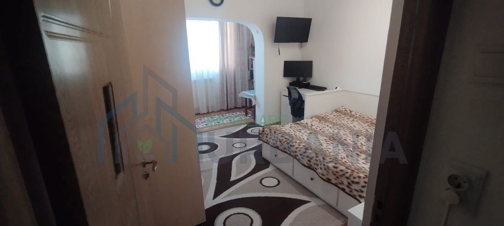 Apartament 2 camere,zona cug - Poză 2