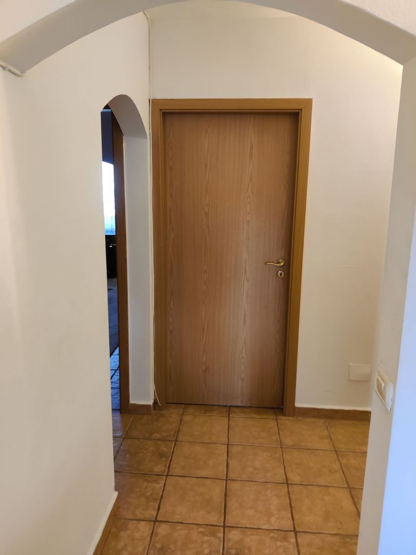 APARTAMENT  4 CAMERE C.ARADULUI 650 EURO - Poză 16