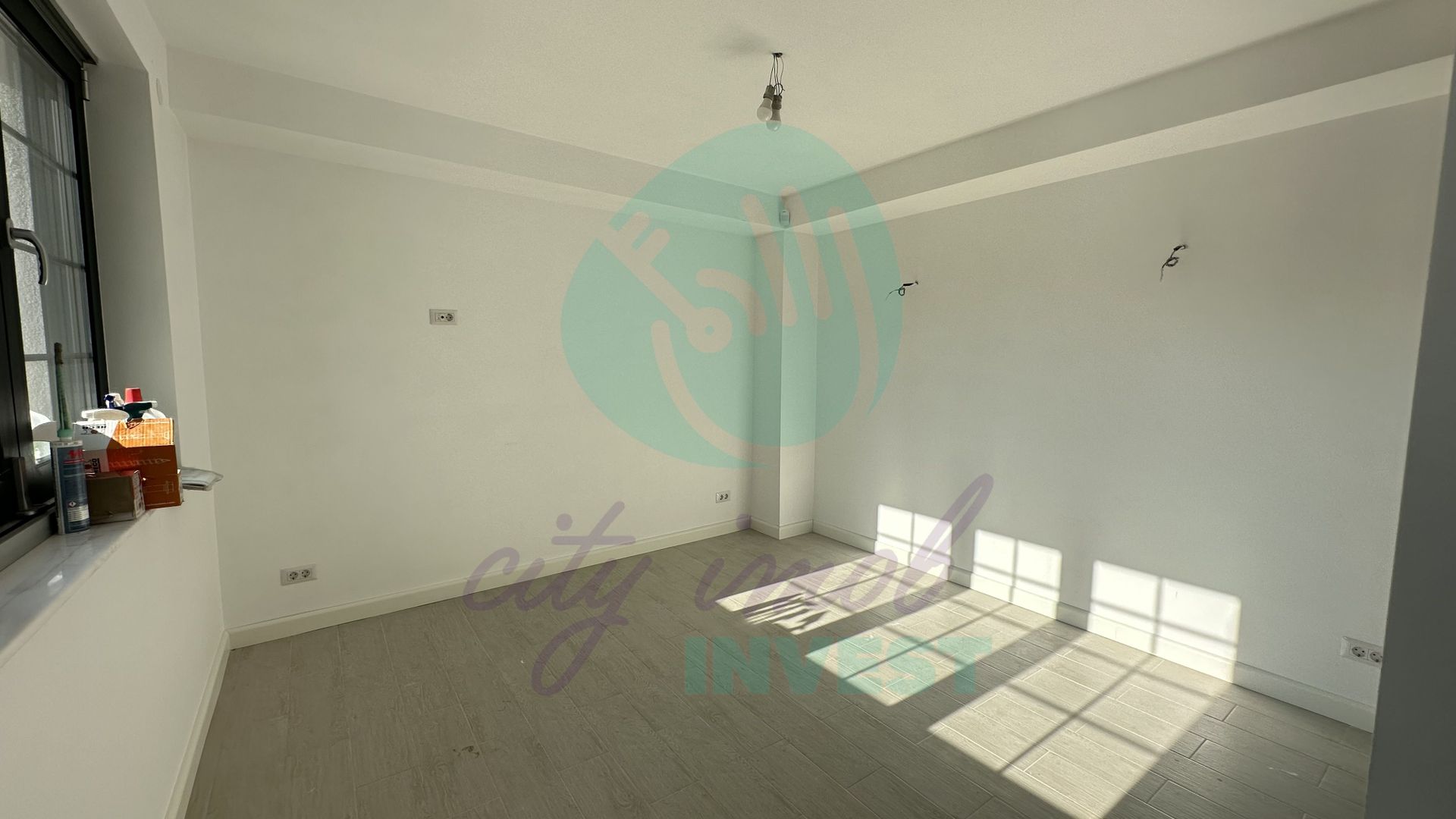 Casa NOU RENOVATA la 5 minute de metrou - Poză 8