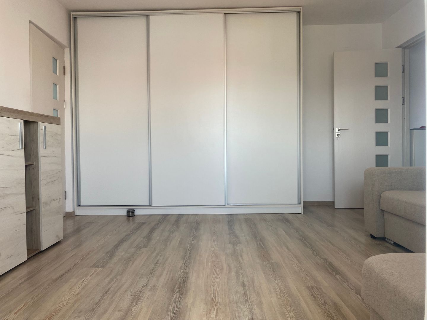 Mobilat si utilat! Vanzare apartament cu 2 camere-Targoviste-Micro 11 - Poză 3