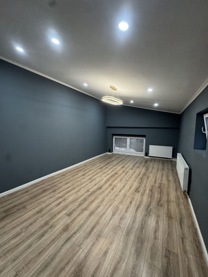 Spațiu comercial complet echipat - Poză 15