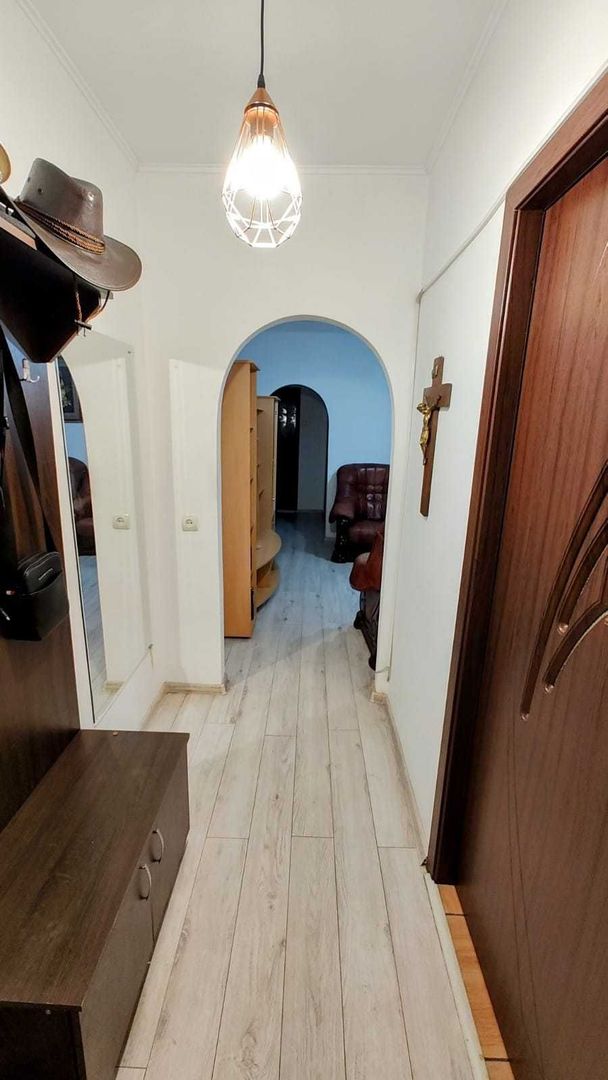 Apartament 2 camere, mobilat, renovat, langa metrou, Piata Chibrit - Poză 6