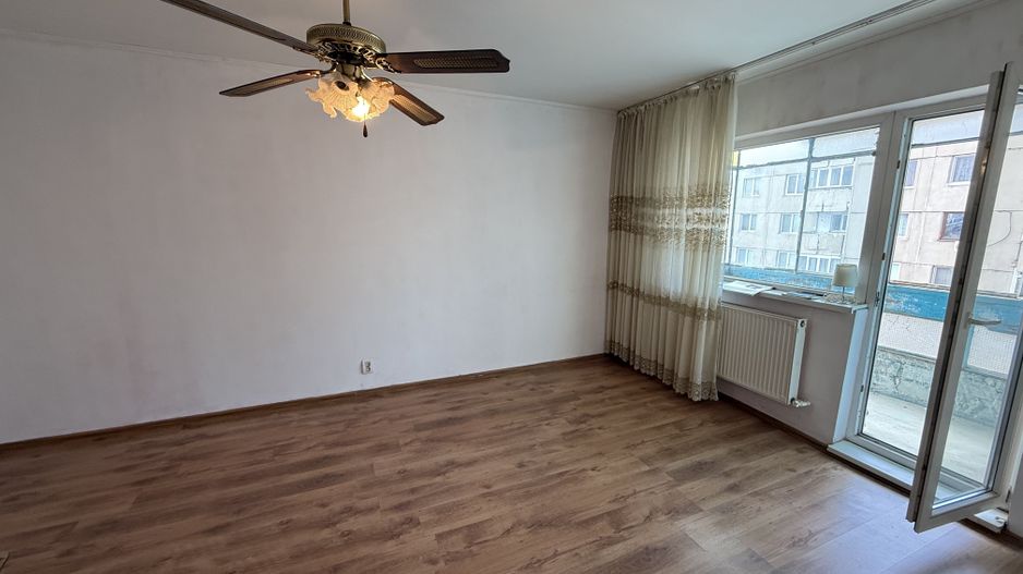 Apartament 2 camere 53,5 mp etaj 6 strada Moinesti- drumul taberei - Poză 4