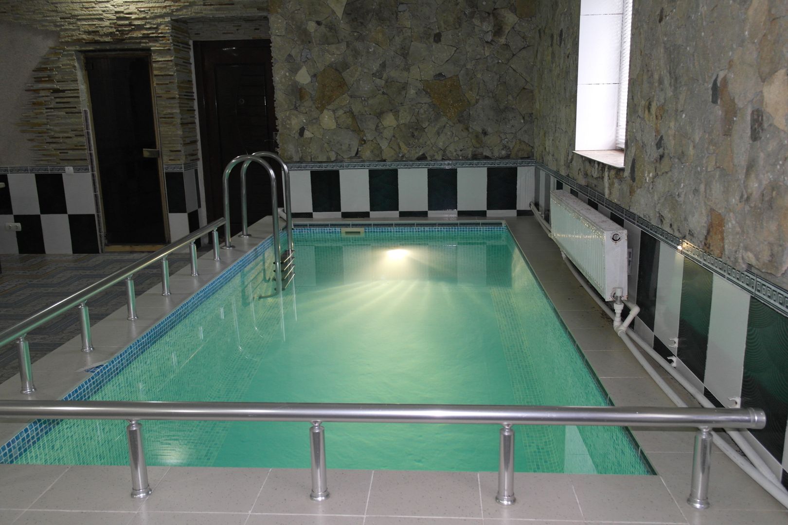 Restaurant pe prima linie Centru Mereni - Poză 7