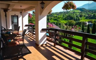 Pensiune la cheie de vânzare în Bran – Afacere cu 10 camere plus piscina - Poză 13