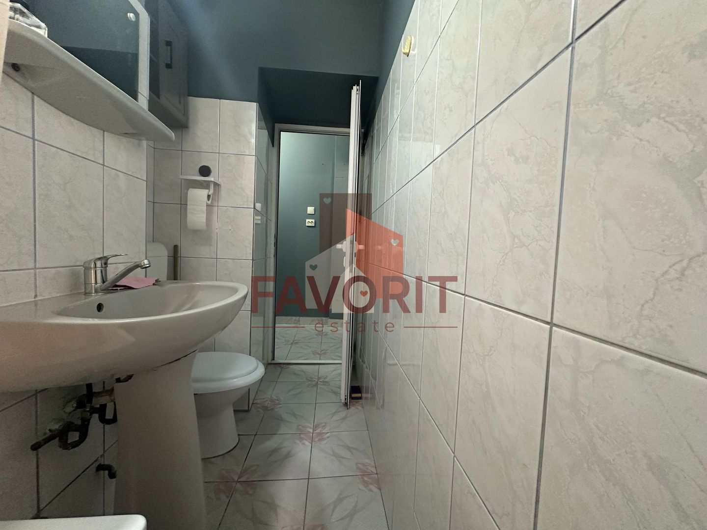 2 camere | centrala proprie | mobilat si utilat | zona excelenta | - Poză 12