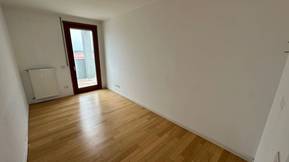 Birouri  cladire noua, zona centrala - Poză 17