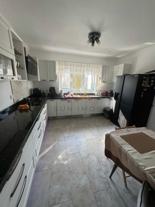 Vila ultra moderna, 9 camere, independenta energetic, Campina, Prahova - Poză 11