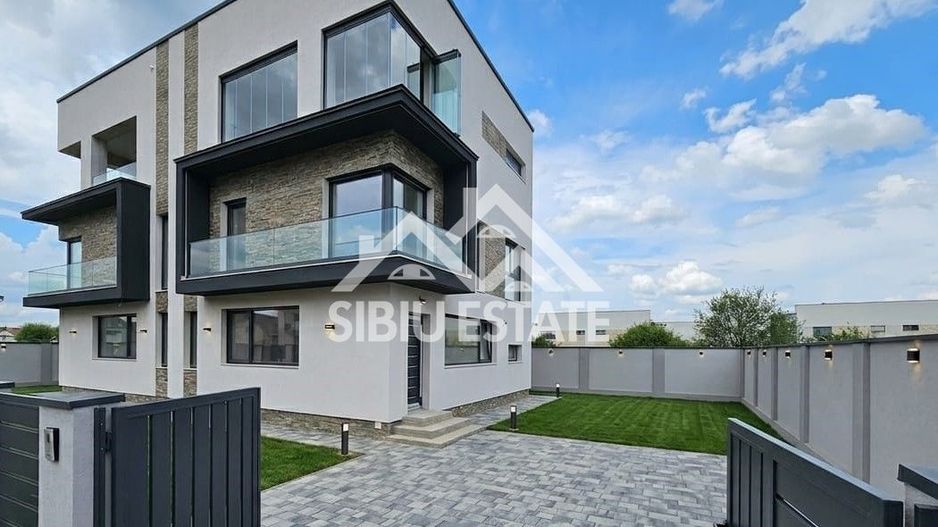Casa Selimbar, Sibiu 3 dormitoare, 3 bai, terasa - Poză 1