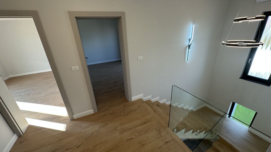 CASA INDIVIDUALA - Poză 30