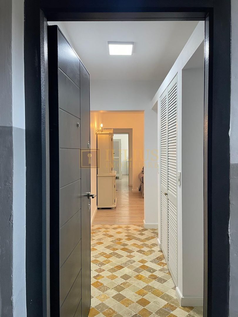 Apartament cu 3 camere, zona Cetatii - Poză 11