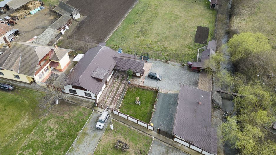 Proprietate imobiliară cu potențial extraordinar! - Poză 72