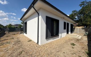 Casă Individuala | 3 camere | Toate utilitatile | Teren Generos | - Poză 1