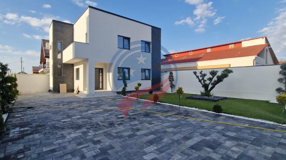 Casă modernă de lux – 4 camere, teren 373 mp, curte amenajată - Poză 15
