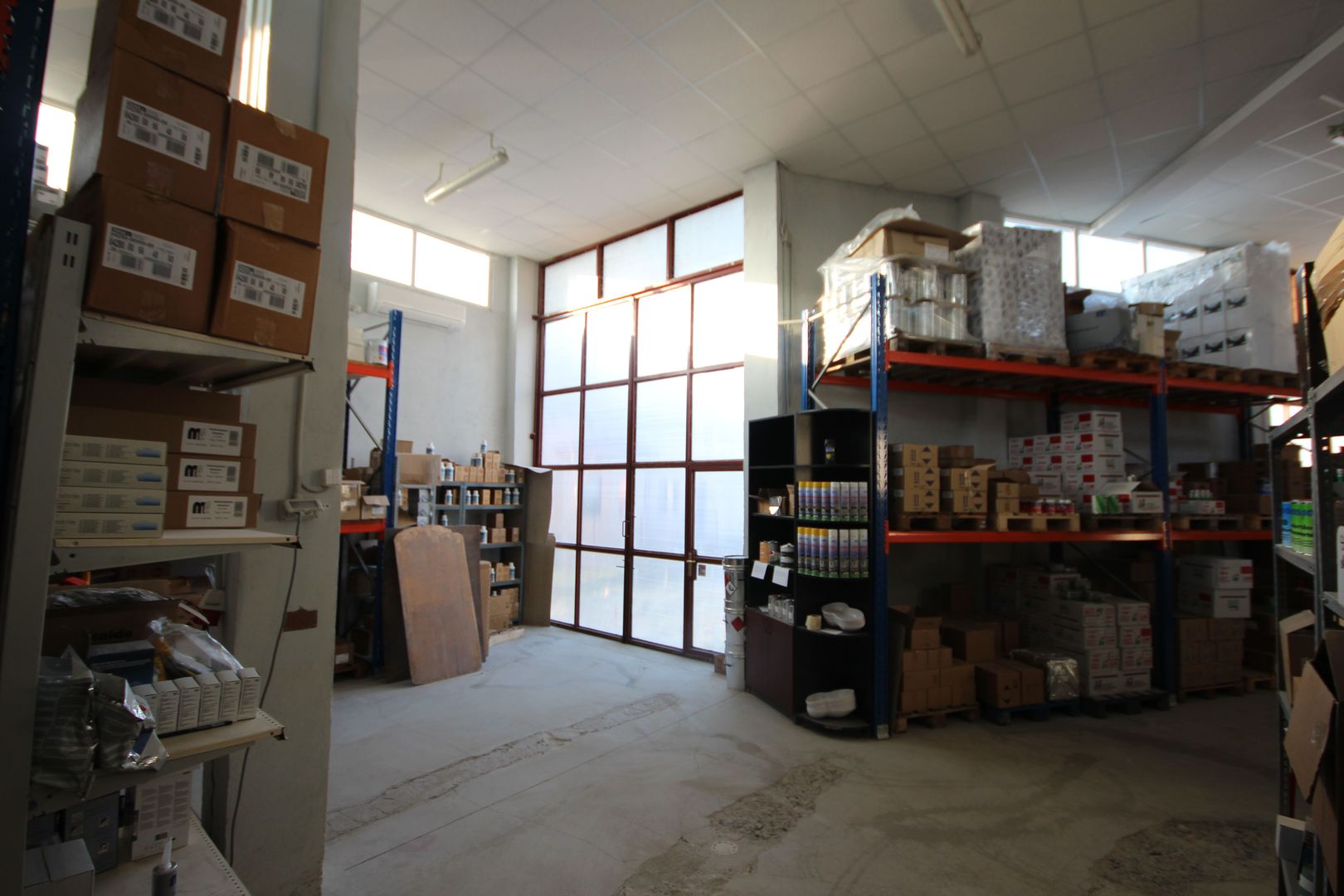 Casa cu destinatie mixta -servicii si comert + depozit+locuinta - Poză 6