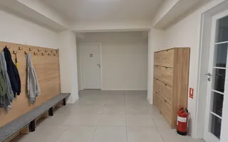 Spațiu comercial pentru birouri – 210 mp – Valea Dâncă, Miroslava - Poză 12